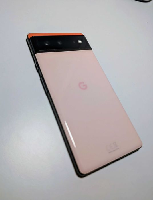 Google Pixel 6 | Android 16 | + etui Spigen.