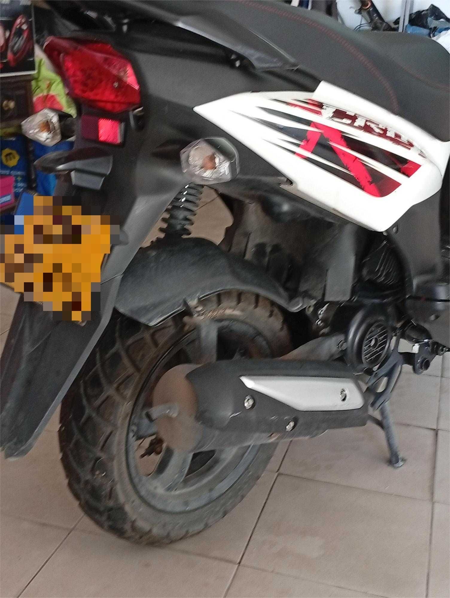 SYM CROX- 2024- Acidentada