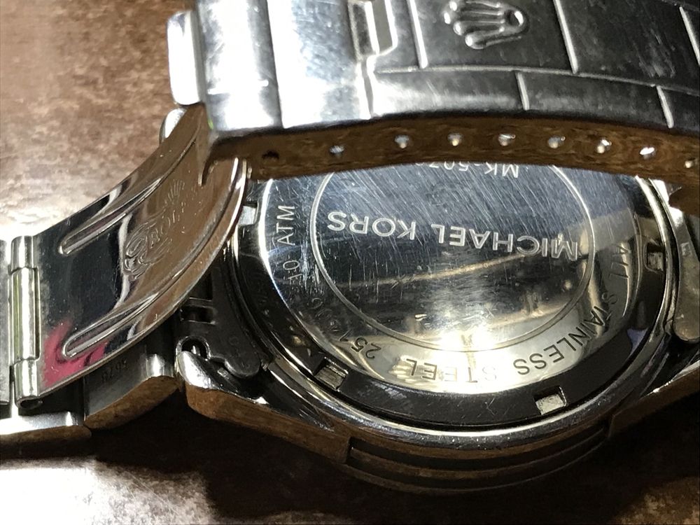 Часы кварцевые  MICHAEL KORS