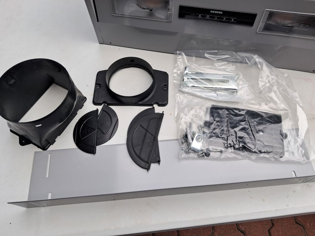 Okap do zabudowy Siemens LE66MAC00 rozkładany szary
