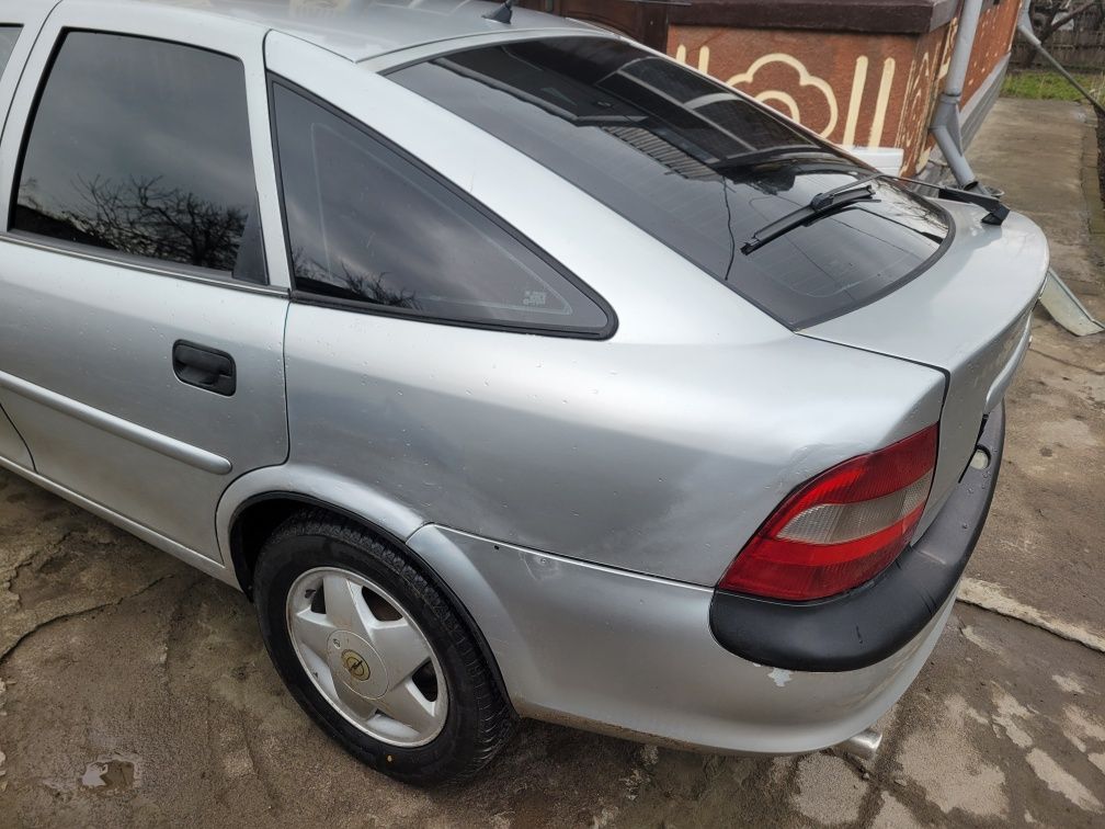 Opel vectra 1.6 газ