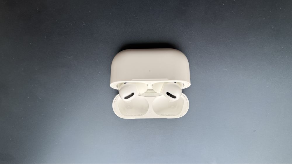 Наушники Apple AirPods pro