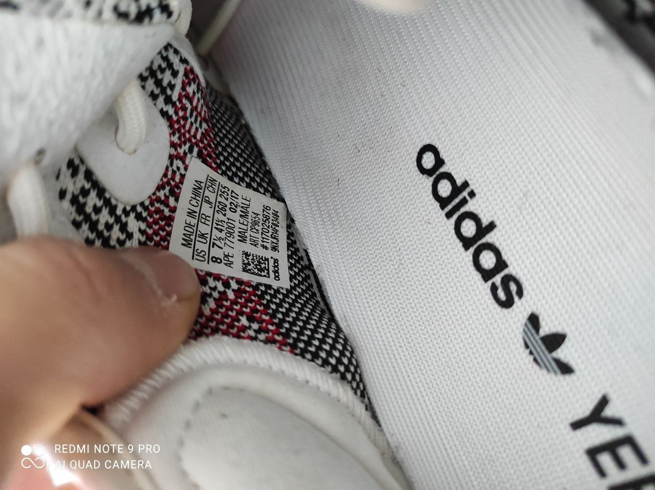 ОРИГІНАЛ 100% Кросівки Adidas Yeezy Boost 350 V2 Zebra - CP9654