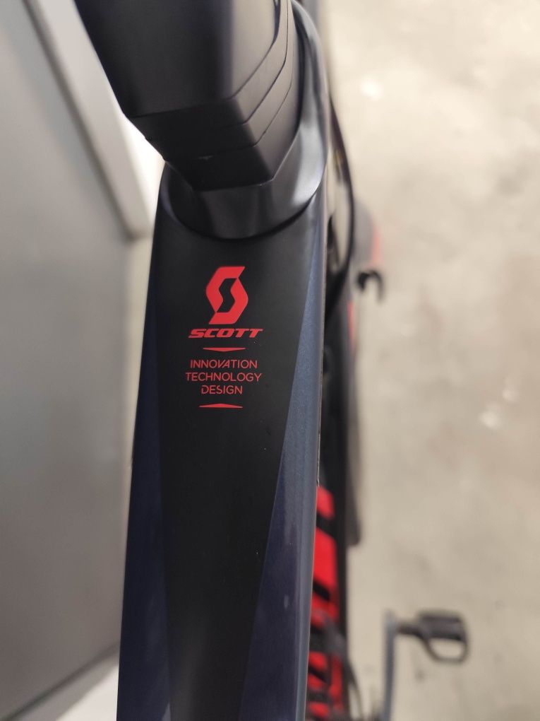 Bicicleta Estrada Scott Foil 30