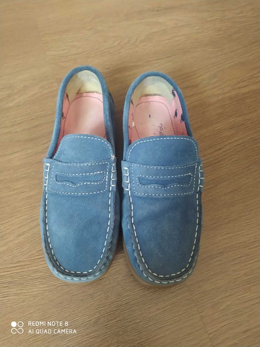 Замшеві лоферы-сліпони. туфлі для школярів. макасини