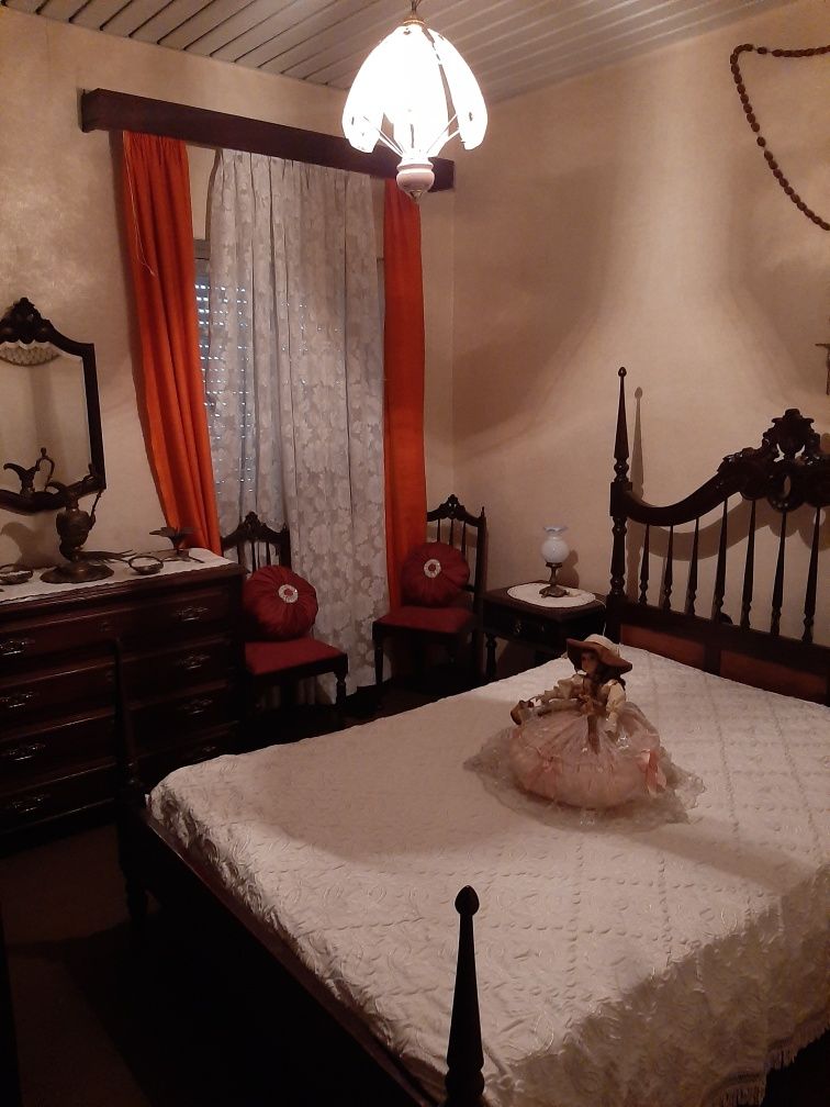 Quarto Completo Antigo Novo