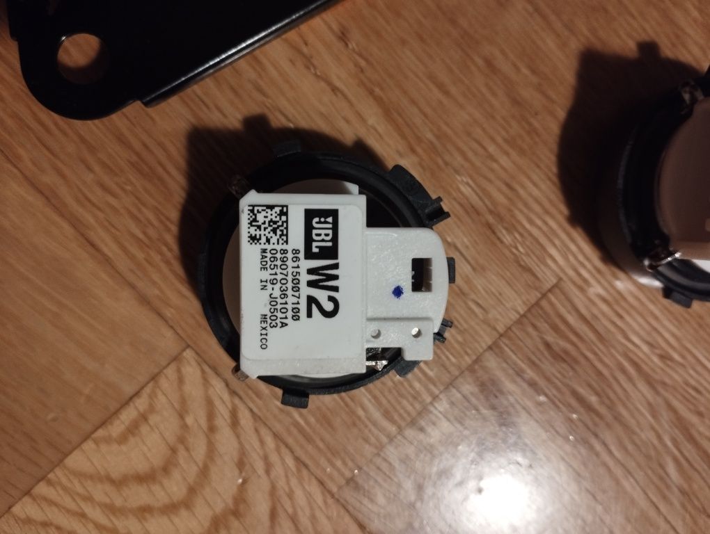 Продам динамики в торпеду ibl 8616033A30.