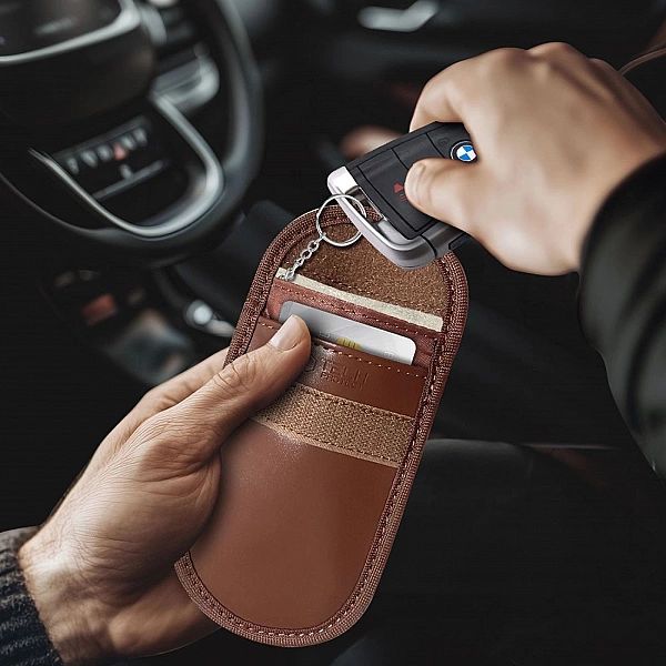 Klatka Faradaya Tech-Protect Klr100 Pouch Keyless Rfid Signal Blocker