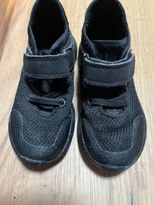 Buty dla chłopca nieocieplane