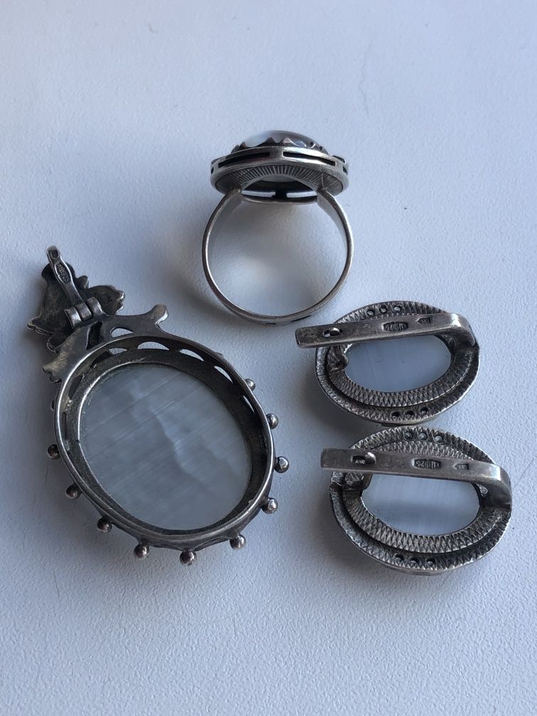 Набор кольцо, серьги и кулон серебряные с улекситом (кошачий глаз)