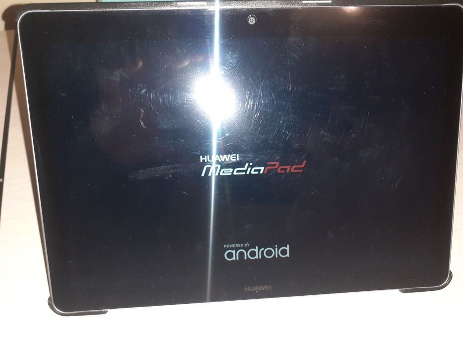 Продам планшет Huawei MediaPad T3 10 LTE Grey. 
В прекрасному робочому