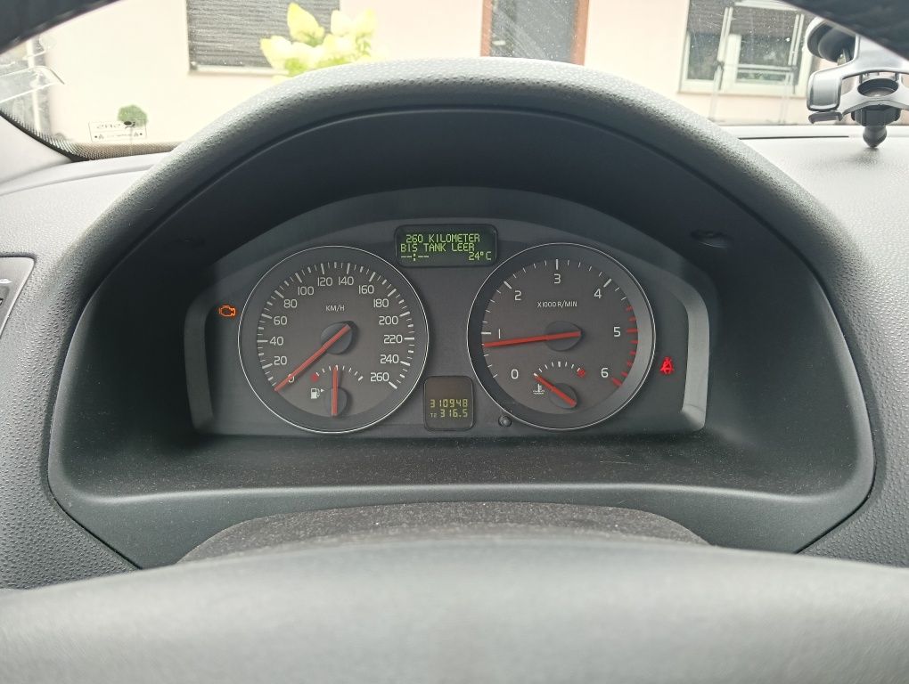 Volvo V50 1.6D uszkodzone