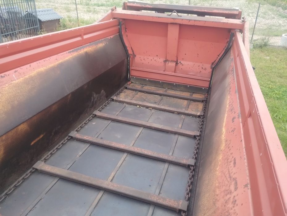 Rozrzutnik obornika wapna Gilibert helix 5 Jeantil