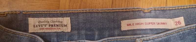 Shorty z wysokim stanem Jeans Levi's Premium rozmiar 26
