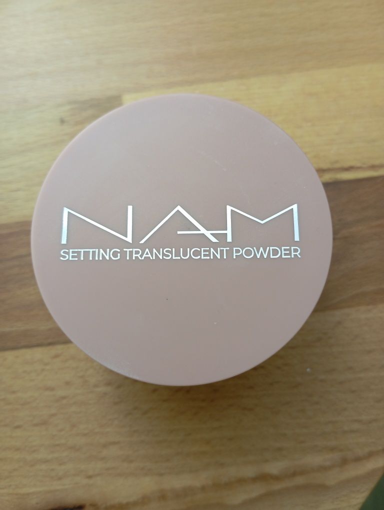 Transparentny puder do twarzy Nam