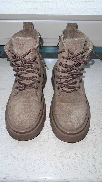 Ботинки женские, размер  36-36,5   (22,6-23см)