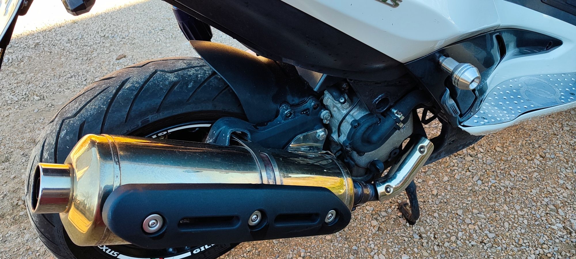 Gilera nexus 500