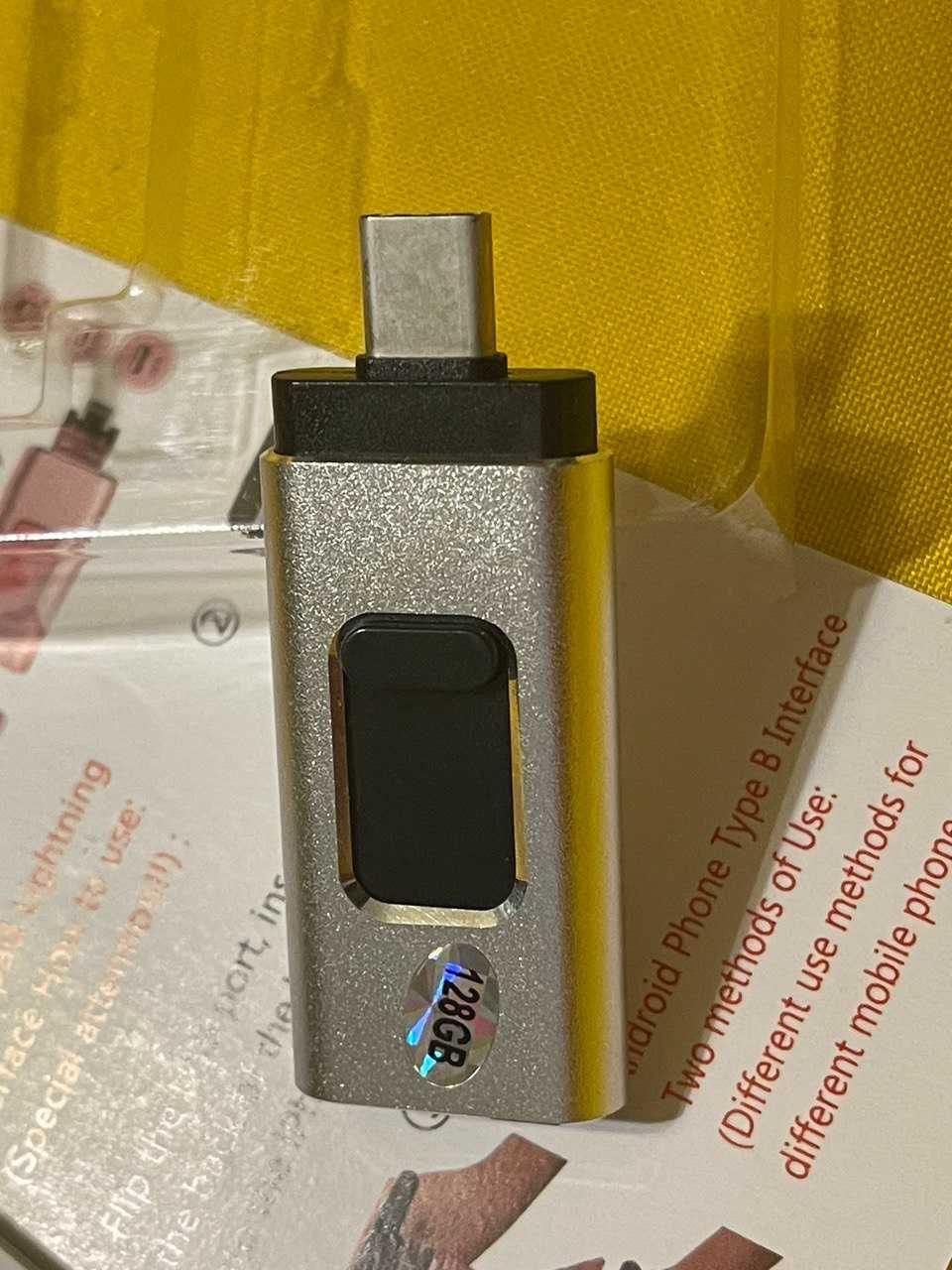 USB Flash Drive 4 в 1. 64 ГБ. Железная. IOS / Windows / Android