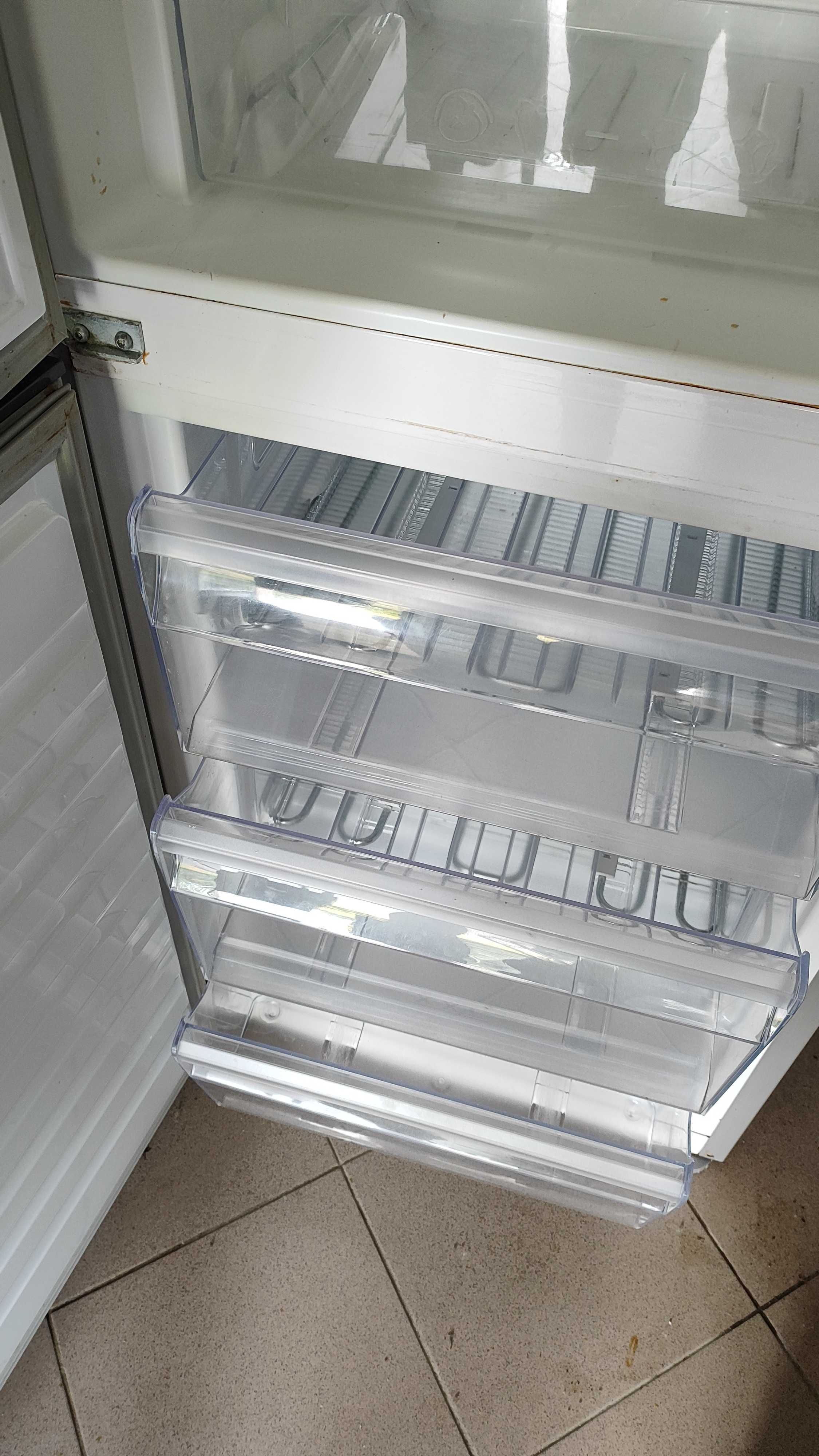 lodówka whirlpool 9cb203s 1csixm1059re