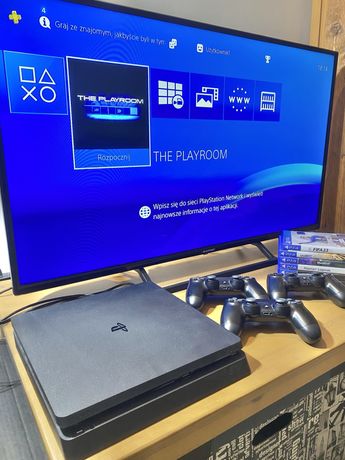 Konsola PS4 1 TB + 3 pady + TV + gry