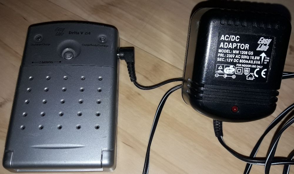 mikroprocesorowa ładowarka do baterii, akumulatorków Delta V Easy Line