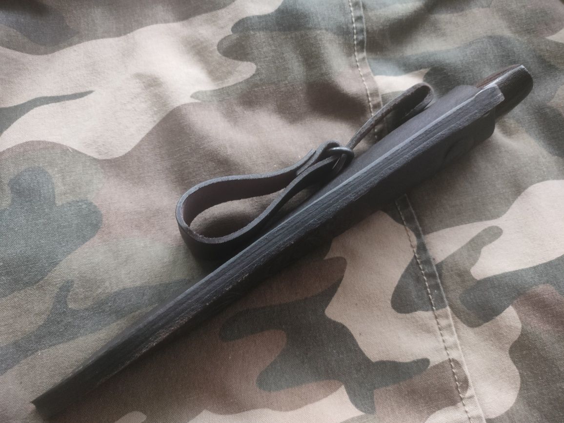 Nóż myśliwski taktyczny Putnik stal 95x18 57-69 HRC potężny wenge kuty