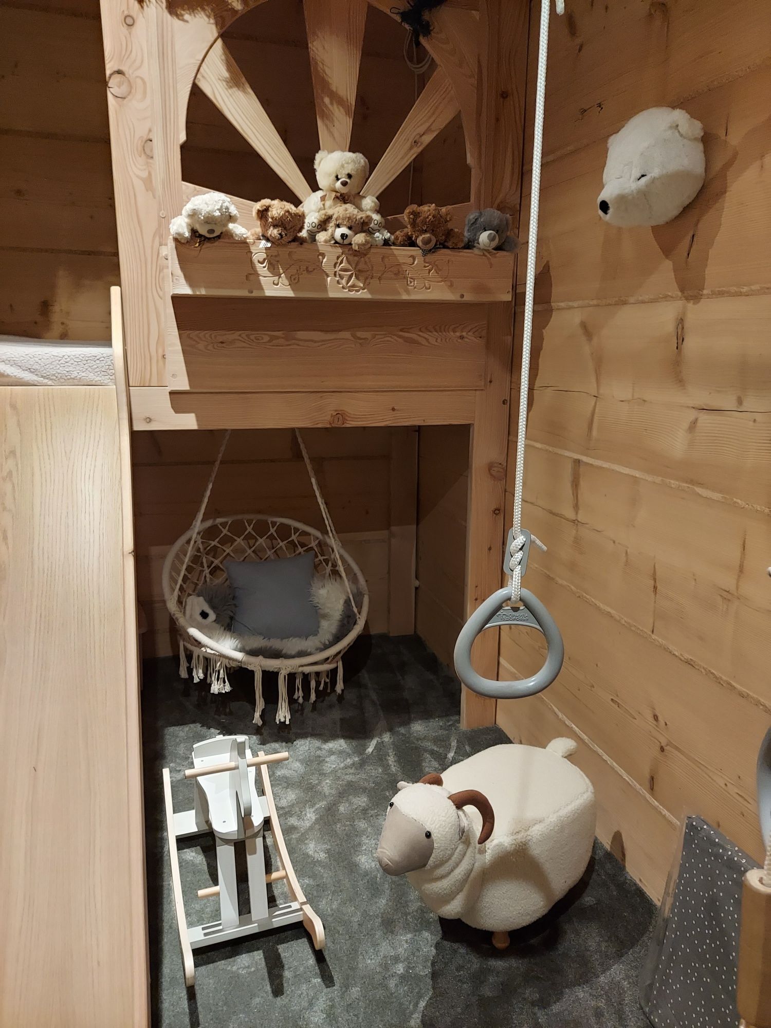 Luksusowy dom w Zakopanem. Jacuzzi,  sauna, kominek, do 12 osób