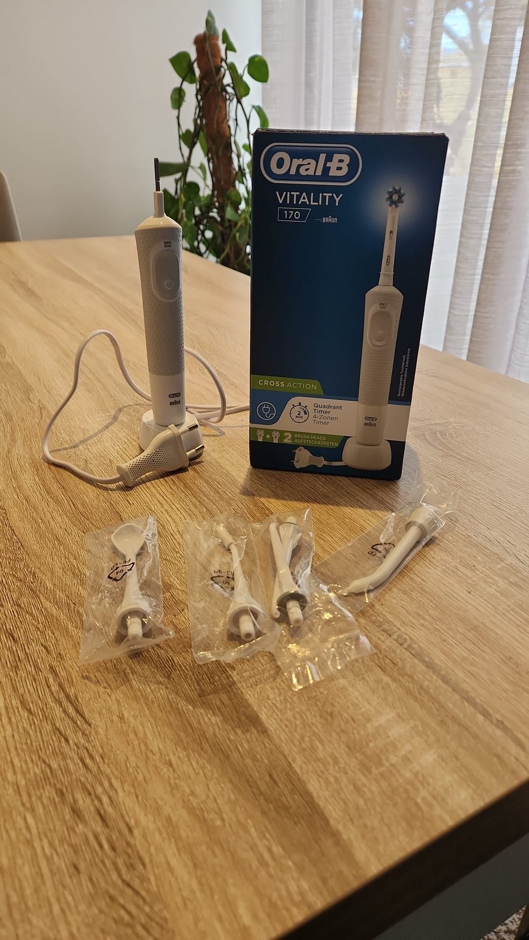 Escova de Dentes Elétrica ORAL-B Vitality