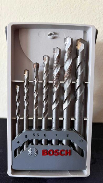 Conjunto BOSCH de 7 brocas para betão *Usado