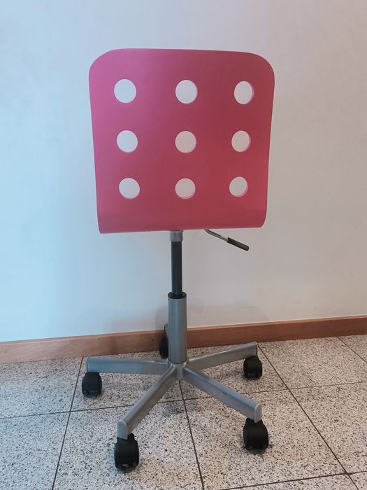 Cadeira giratória de criança