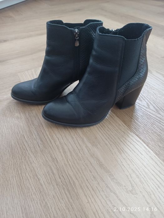 Czarne botki r.36