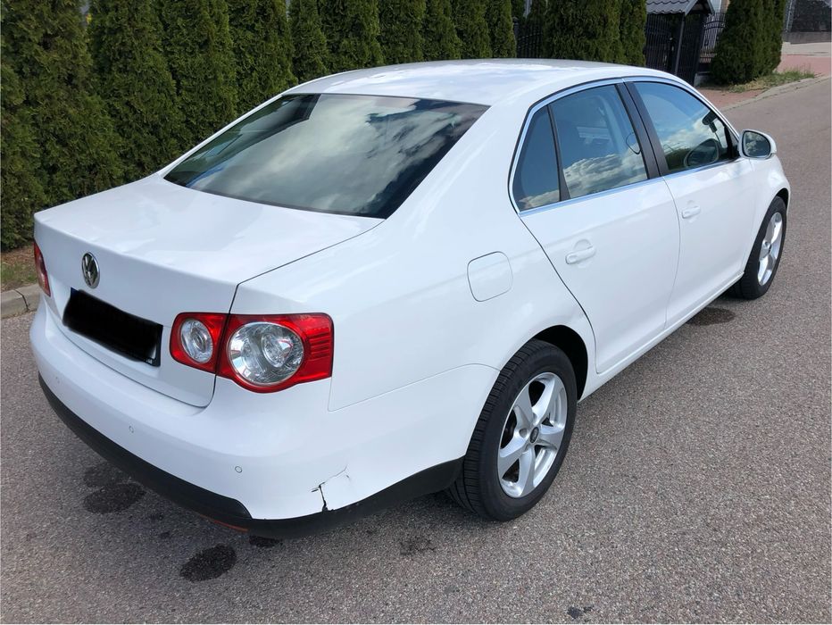 VOLKSWAGEN JETTA 1.4 Podgrzewane Fotele Klimatyzacja Bogata Wersja
