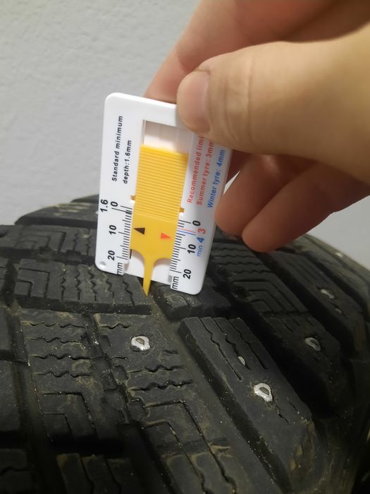 Зимові Шини Goodyear UltraGrip Ice Arctic 195/65 R15