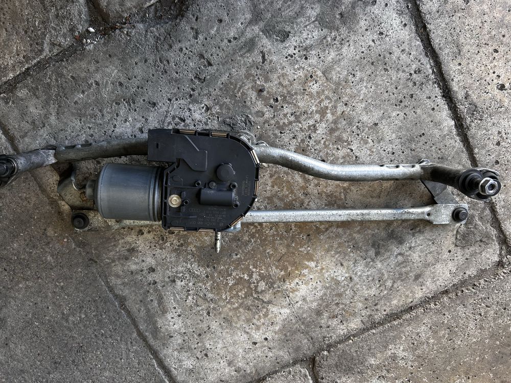 Mechanizm wycieraczek Audi A3 8P