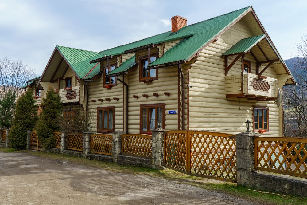 Довгострокова оренда будинка