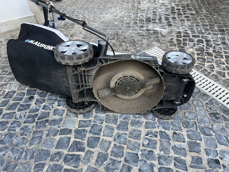 Corta Relva Elétrico 35L BLAUPUNKT