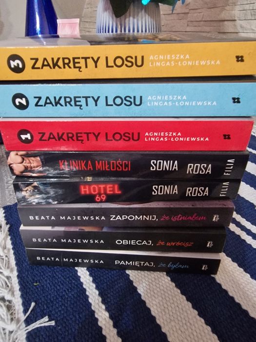 Sprzedam zestaw książek