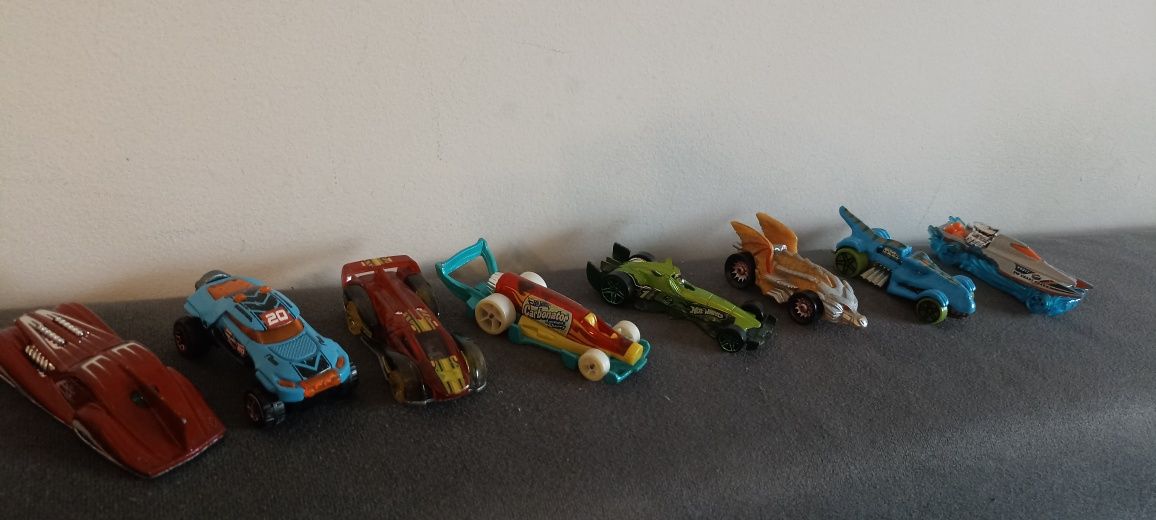 Zestaw auta Hit Wheels 8 sztuk, zapraszam okazja