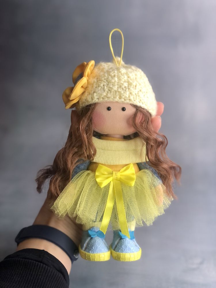 Текстильна лялька ручної роботи. Подарунок близьким