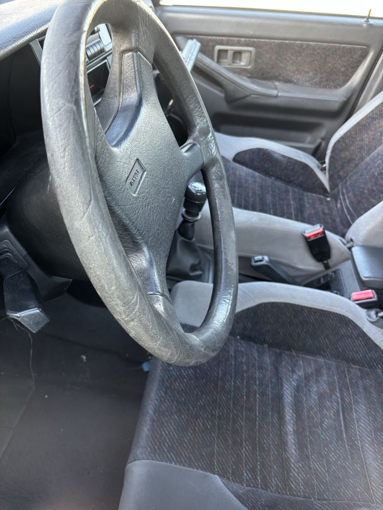 Volvo 440 GLT cinzento