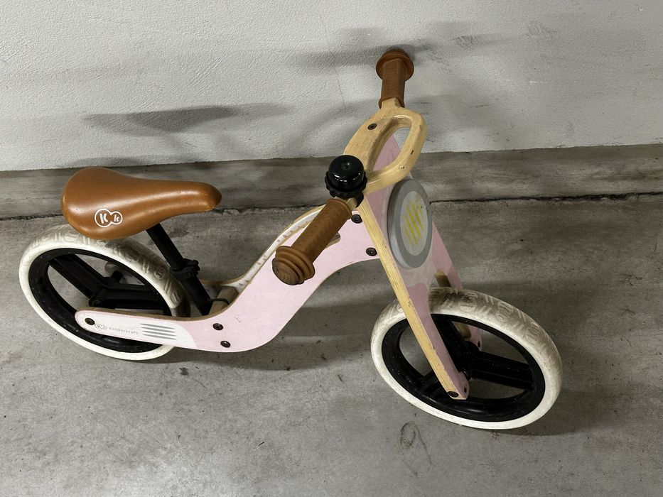 Rower biegowy różowy kinderkraft uniq, retro style