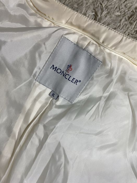 Жіноче пальто демі Moncler