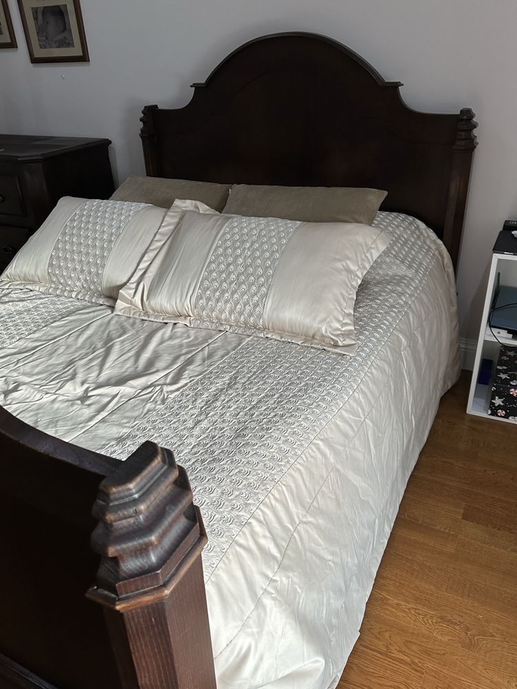 Cama de casal madeira maciça de castanho