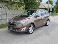 Renault Grand Scenic III    1.6 16V     2011r     Climatronic     NAVI