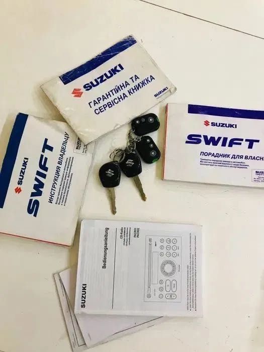 Suzuki Swift авто