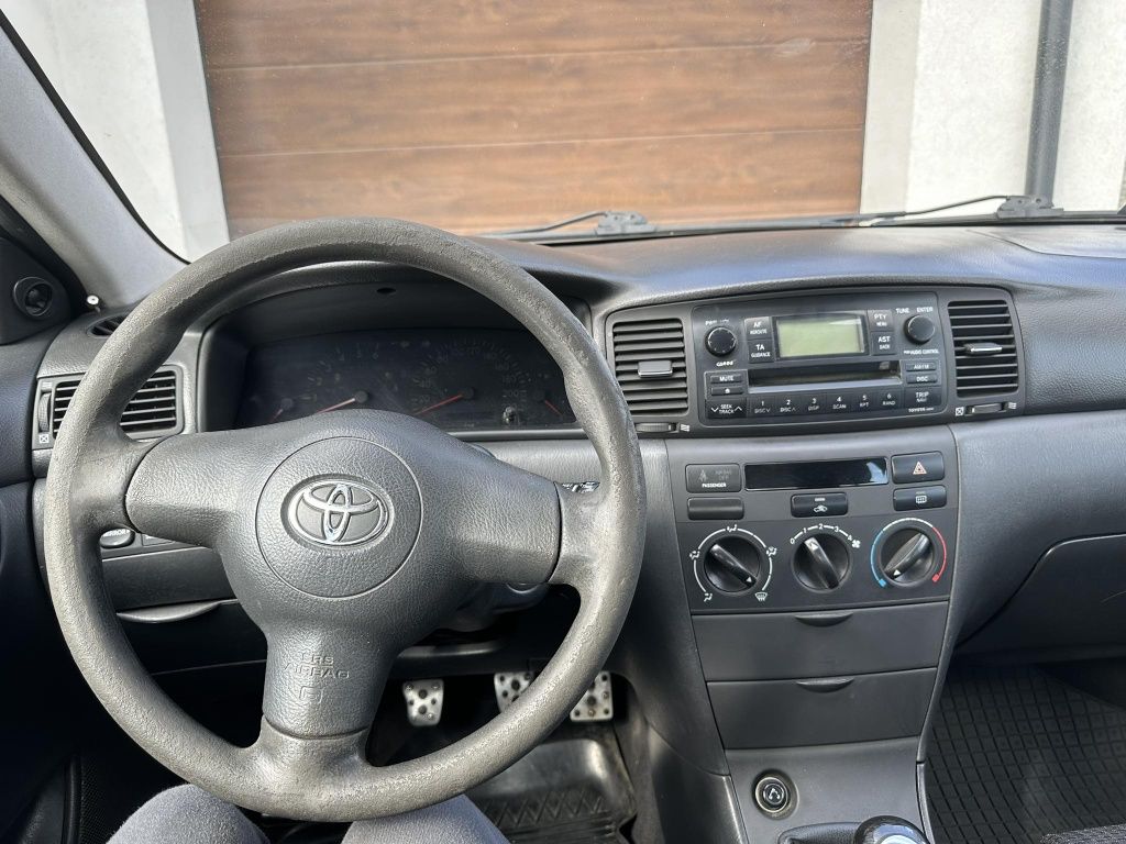 Toyota Corolla 2004