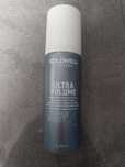 Goldwell Ultra Volume – spray unoszący włosy