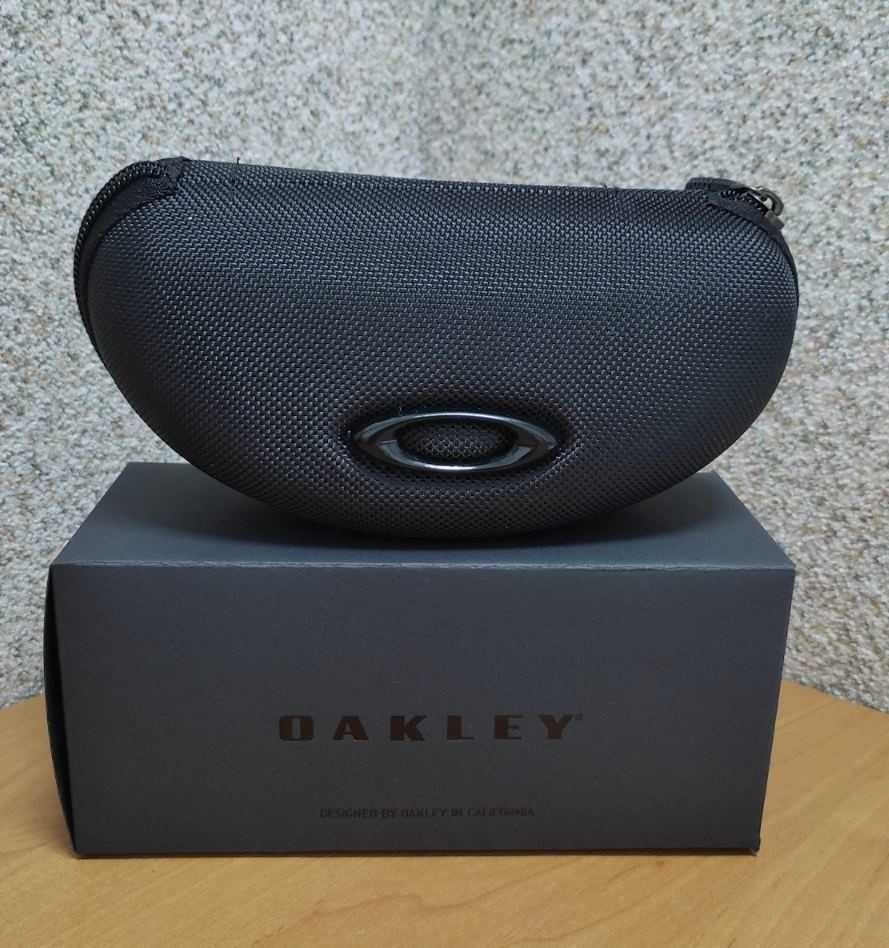 Окуляри Сонцезахисні - унісекс, Oakley
бренд: Oakley