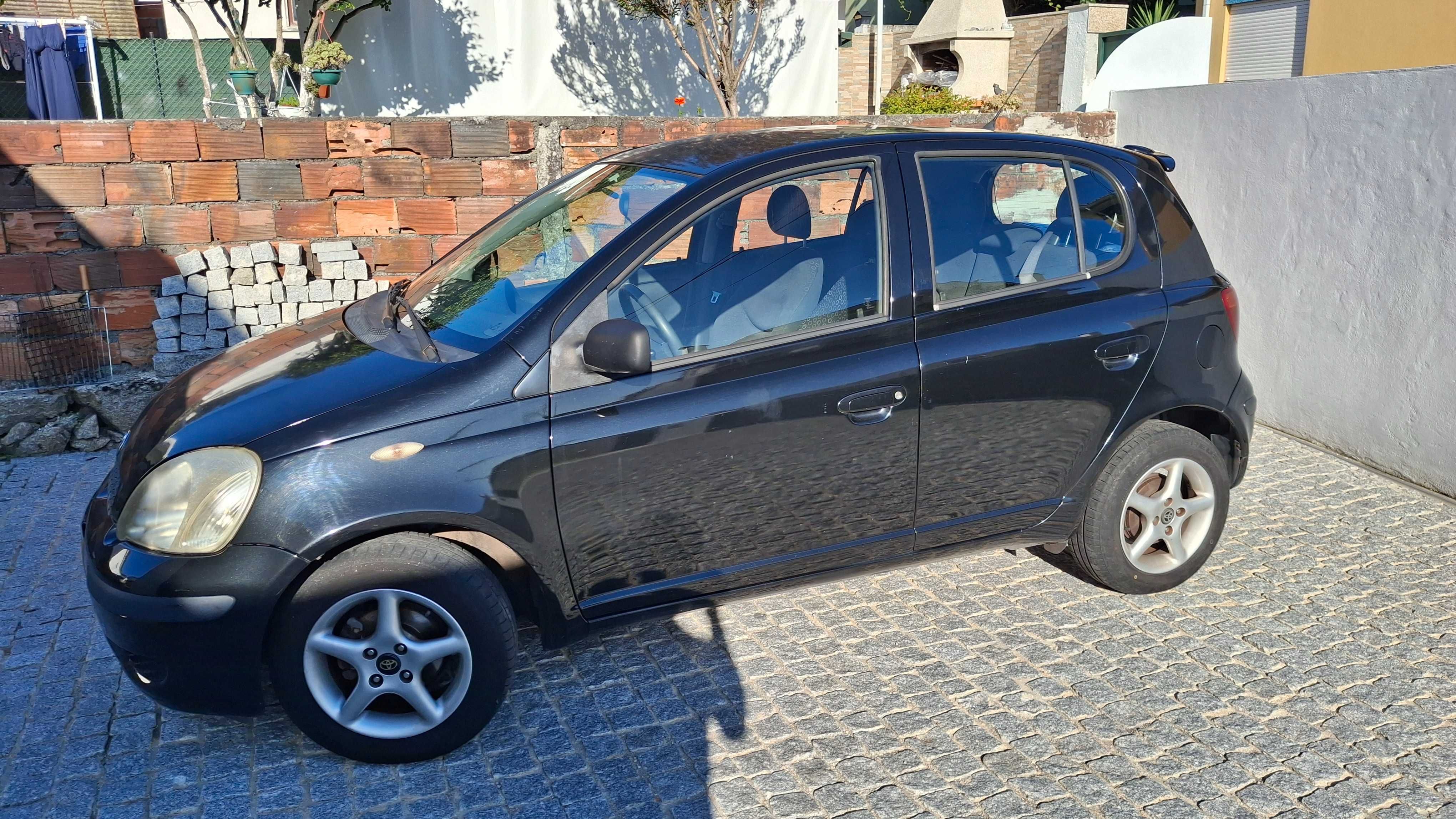 Toyota yaris - 2004