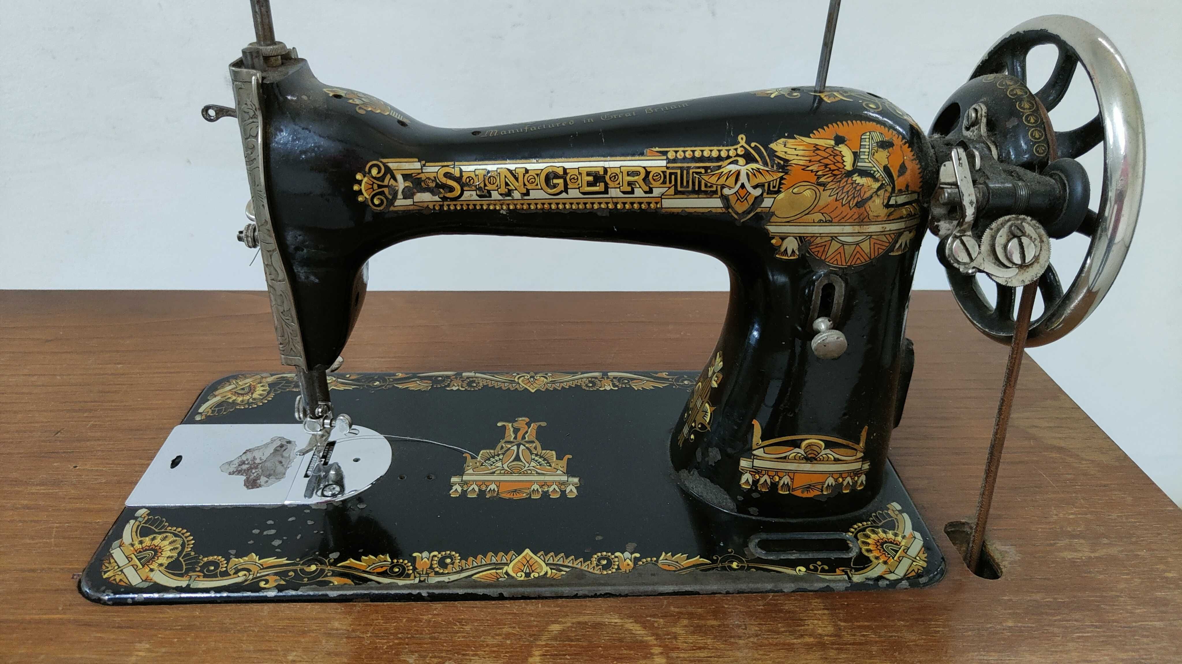 Máquina de costura antiga SINGER